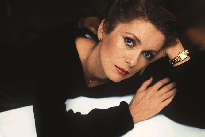 Caterina Deneuve: Cartier orologi replica Tank