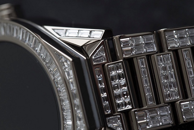 TAG Heuer Connected Full Diamonds